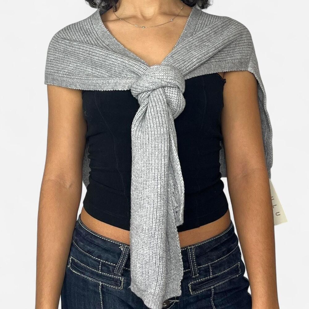 Lulus Women's Grey Scarf-wraps